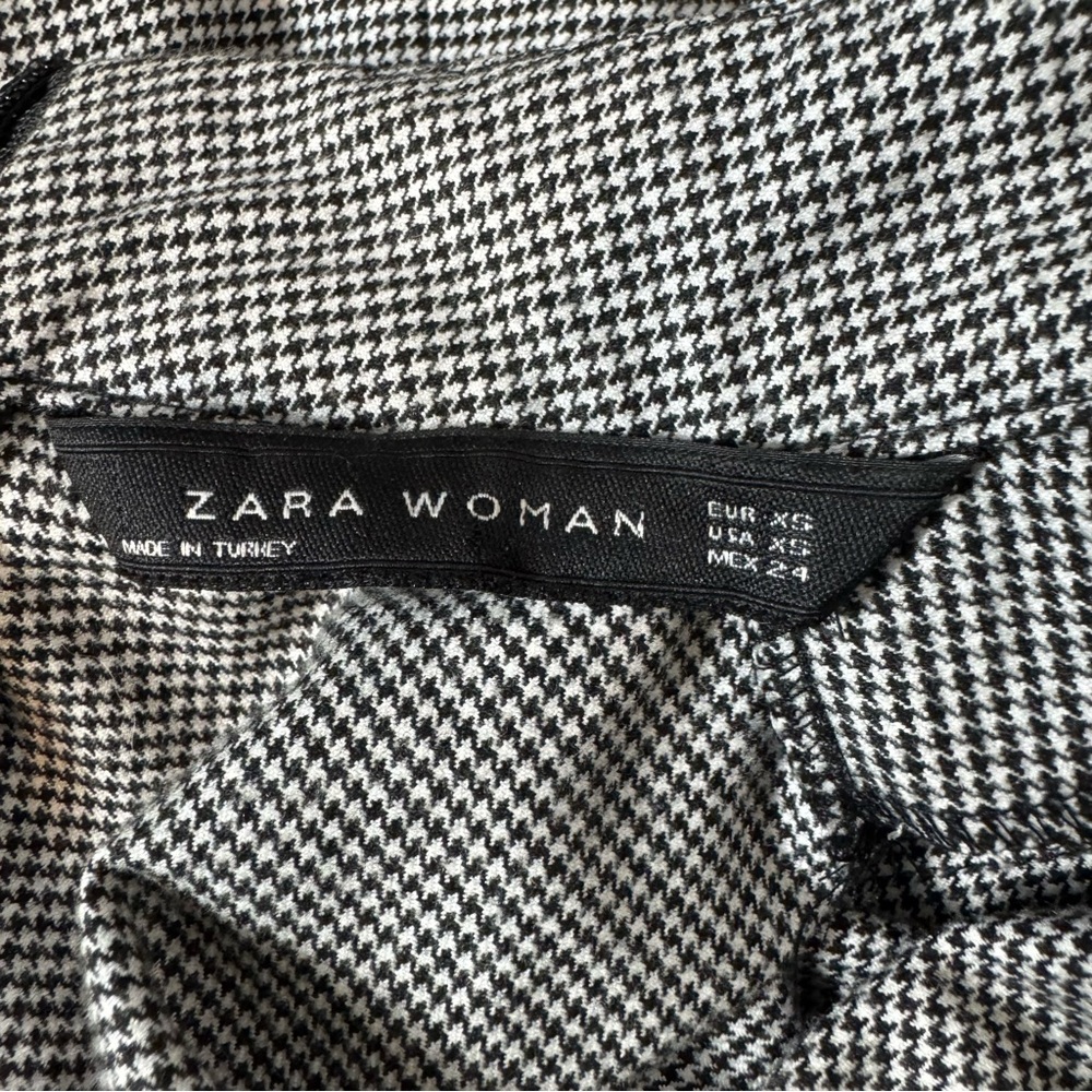 Zara Dress V-Neck Chocker Cutout Neckline Short Sleeve Micro Houndstooth Pattern - Picture 8 of 10